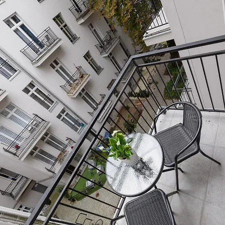 Silver Cloud By Square - Balcony - Old Town * 크라쿠프